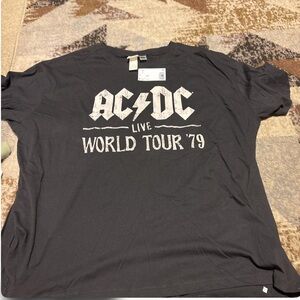 H&M Black Graphic T-Shirt